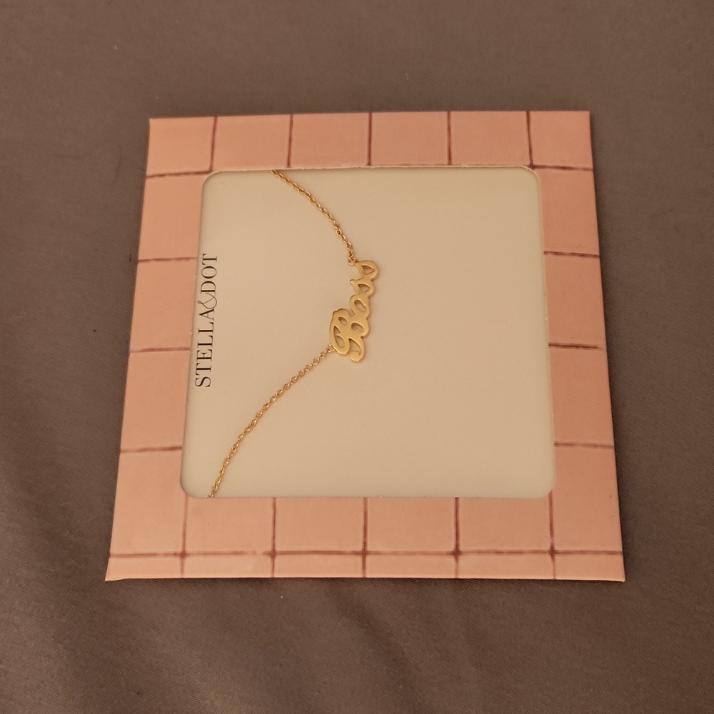 Stella and Dot Boss Necklace Gold